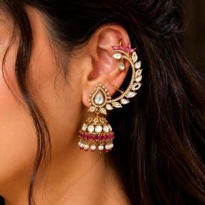 Pendientes de aro Kundan dorados, pendientes de aro Jhumka rojo rubí, pendientes de boda indios, pendientes de novia, pendientes llamativos de perlas, regalo para ella