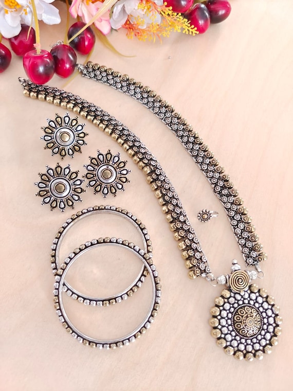 Tribal jewellery shop designs