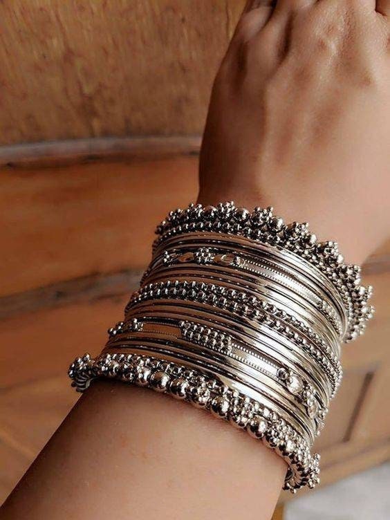 Bangles aesthetic deals