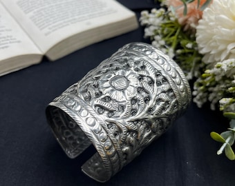 酸化シルバーのカフバングルセット：調節可能なインディアンジュエリー