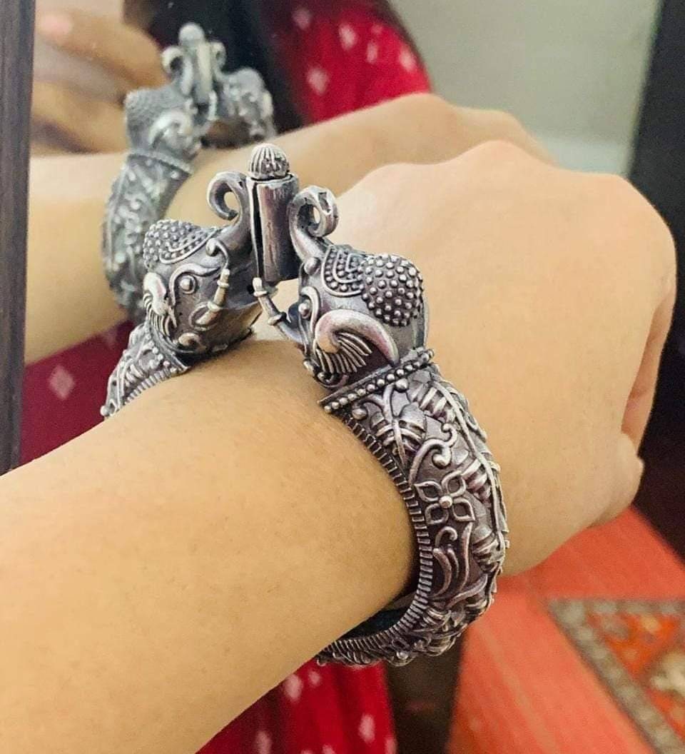 6 Stunning Oxidized Bangle Bracelet Pieces For You | Viraasi