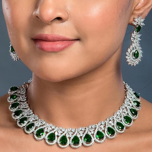Emerald green Real look American Diamond High Quality necklace set, bridal wedding jewellery, green jewelry necklace earrings maangtika