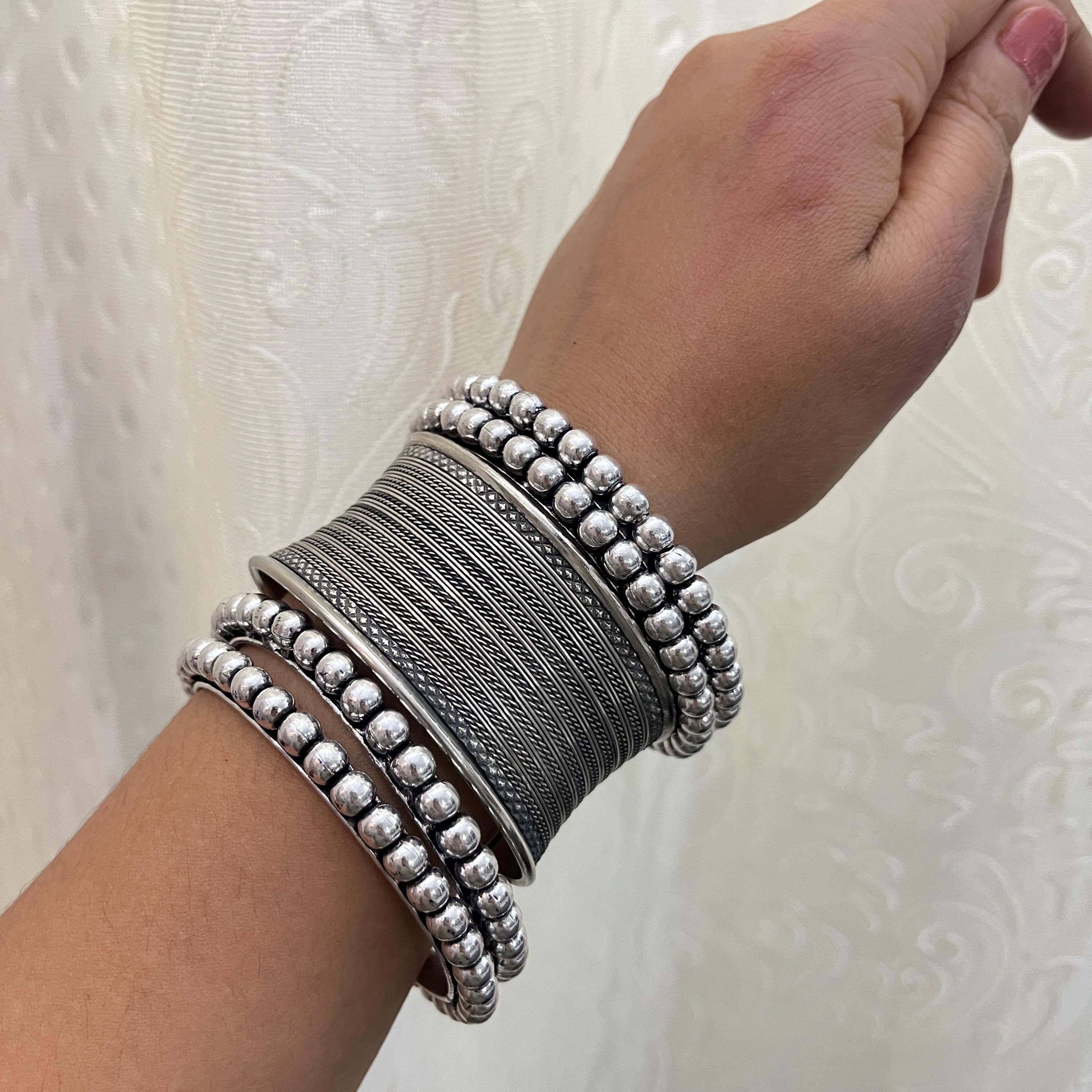 アクセサリー silver tone ethnic bangle Indian jewelry Silver Tone Bangle Set: Indian Ethnic Cuff Bracelet, Set of 5 - Etsy