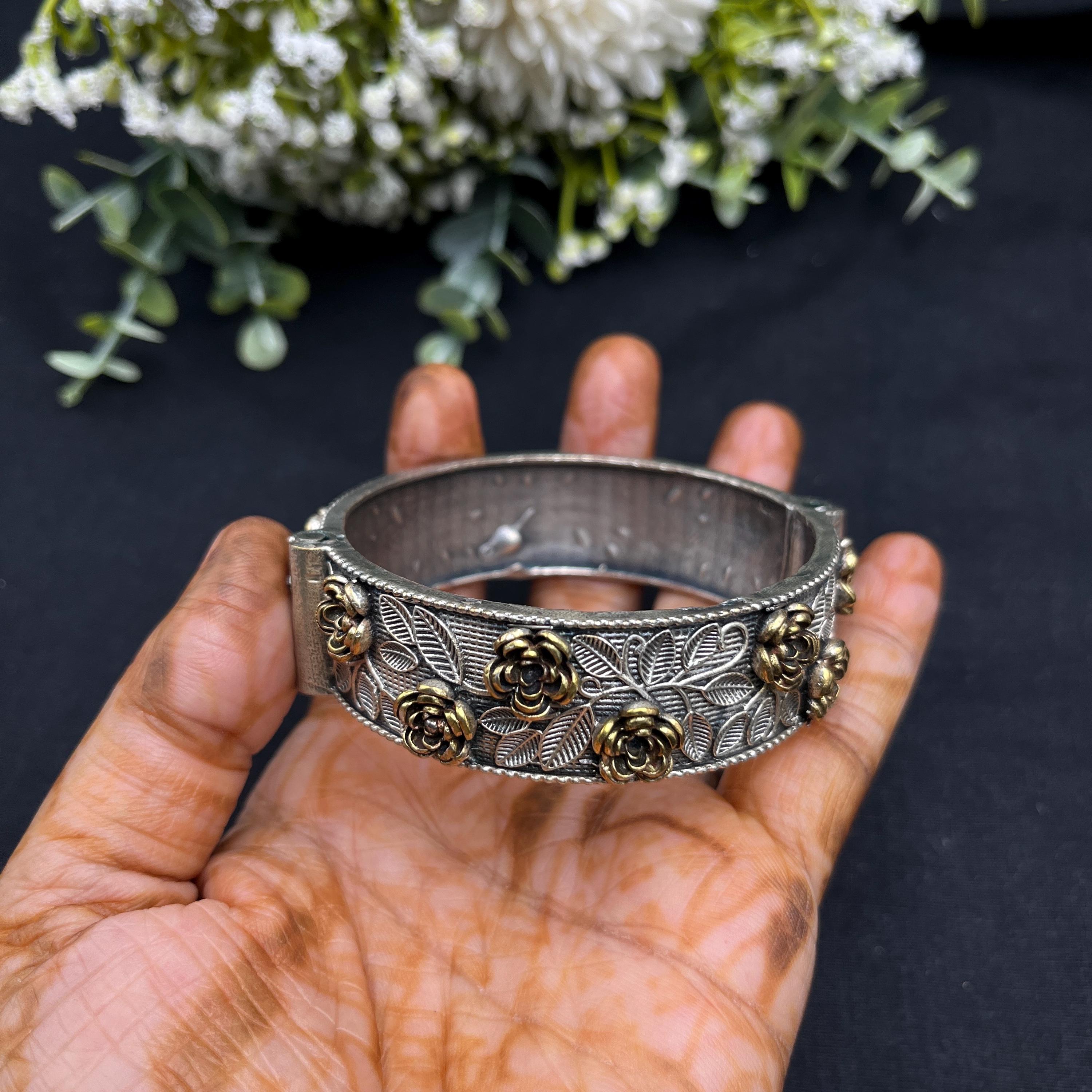 アクセサリー Vintage Silver&Gold Combi Bangle 750 925 Dual Tone Oxidized Cuff Bracelet | Silver & Gold Floral Statement