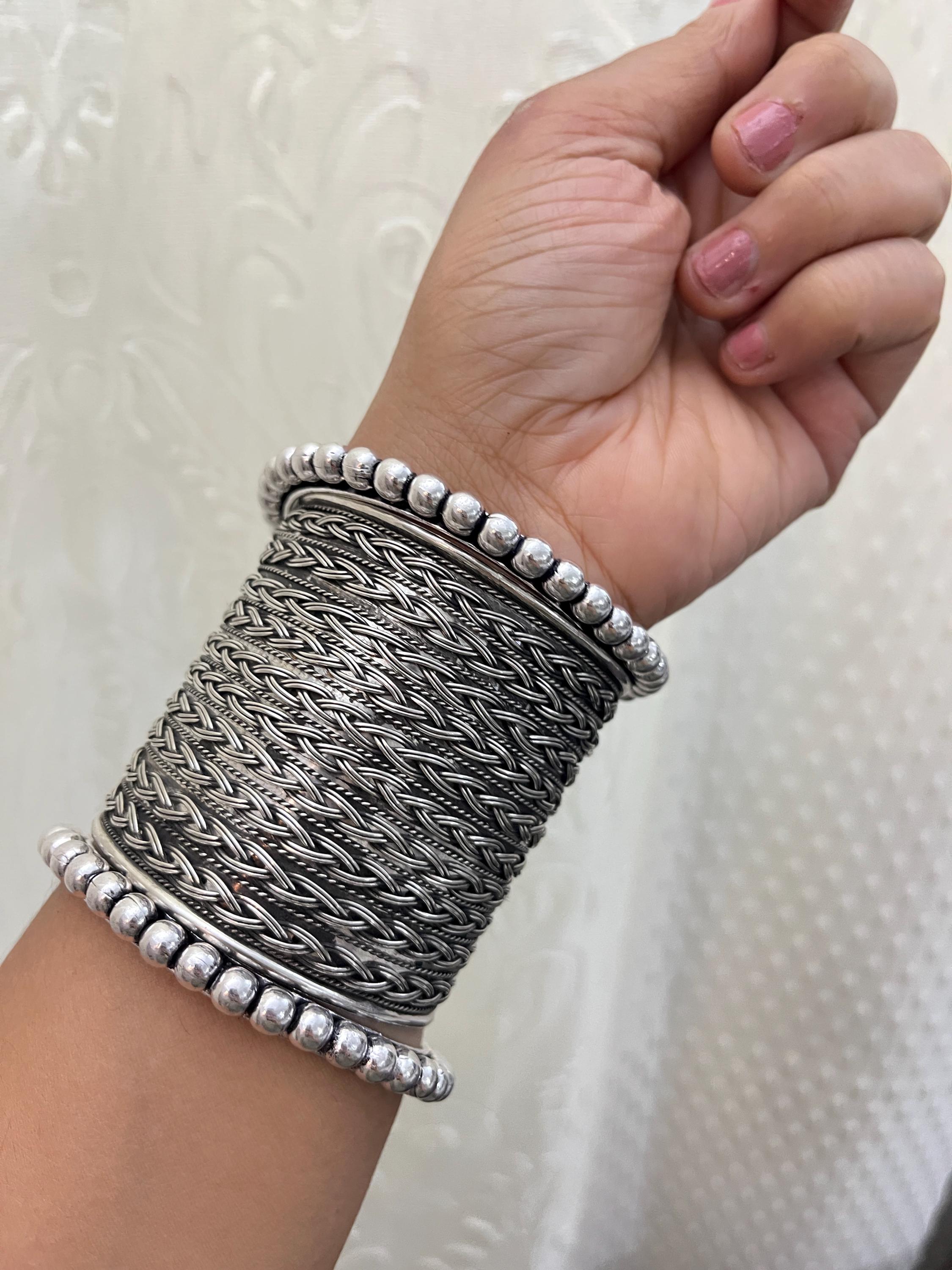 酸化シルバーのステートメントカフブレスレット：インド風ボヘミアン