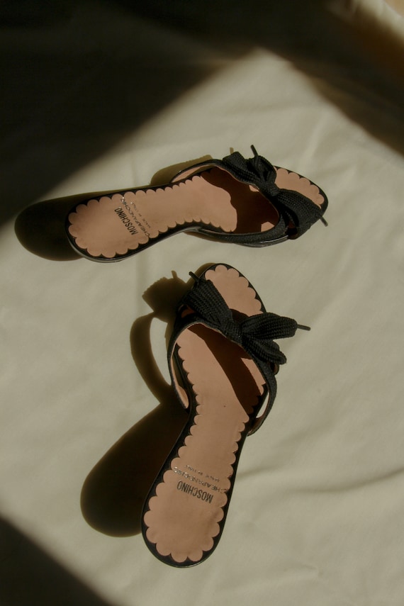 Vintage 90s Moschino Cheap & Chic Kitten heels