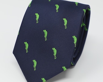 Novelty Green Color Chameleons Necktie 2.75" Wide Men Fancy Animal Tie