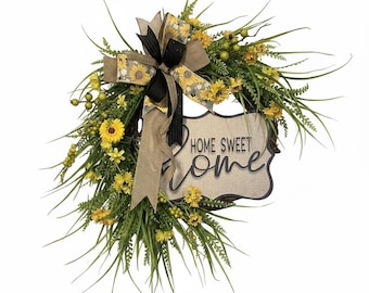 Corona de vid "Hogar dulce hogar" / Flores amarillas de estilo rústico, lazo de arpillera, decoración de primavera para la puerta