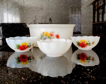 Arcopal anemone bowl and 3 ramequines