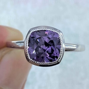 3 Ct Cushion Cut Color Change Alexandrite Ring, Unique Engagement Ring, Gemstone Cocktail Ring,  Gemstone Solitaire Ring, Wedding Ring