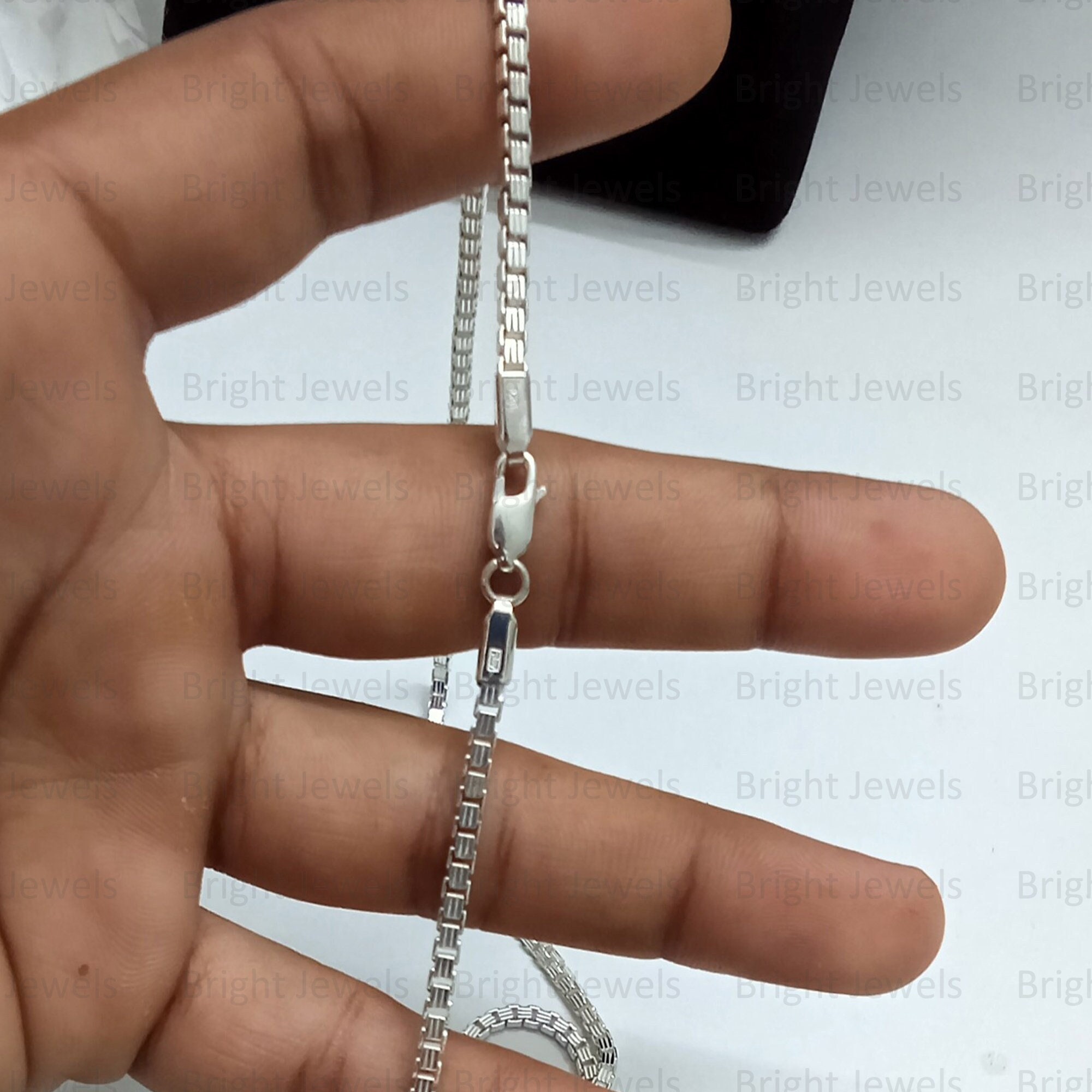 TWICE 着用☆関税込☆BLACKPURPLE★Square Cubic Chain Necklace TWICE 着用☆関税込☆BLACKPURPLE☆Square Cubic Chain Necklace