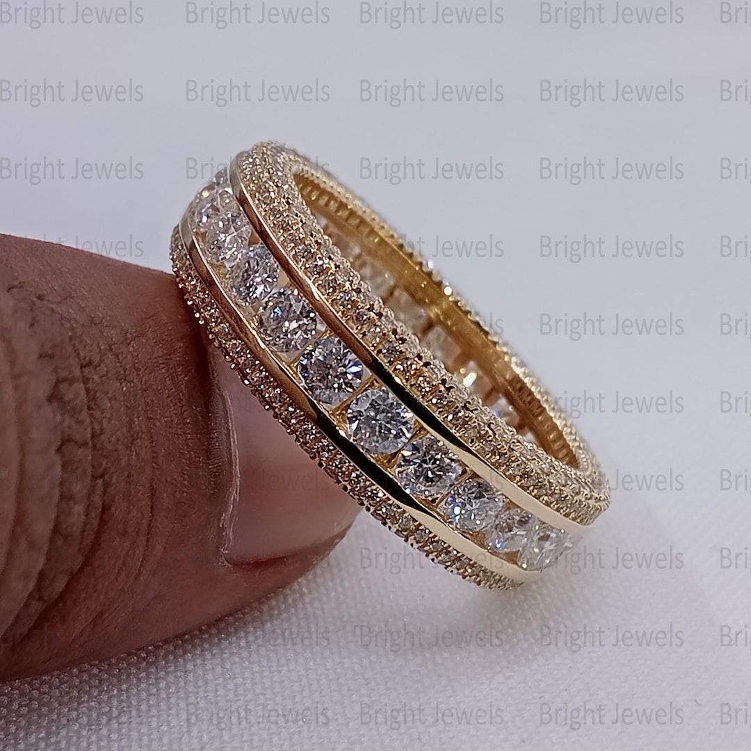 Round Cut Moissanite Men's Wedding Band, 14K Yellow Gold Eternity Ring ...