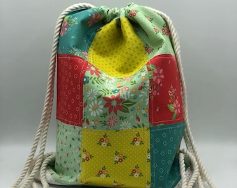 Patchwork Drawstring Backpack: Floral Cotton Cinch Bag with Pocket