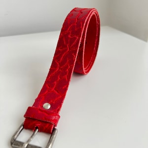 Vintage red textured narrow genuine leather belt with buckle for women
