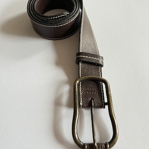 Vintage brown minimalist belt with buckle unisex for men, women, made in Italy
