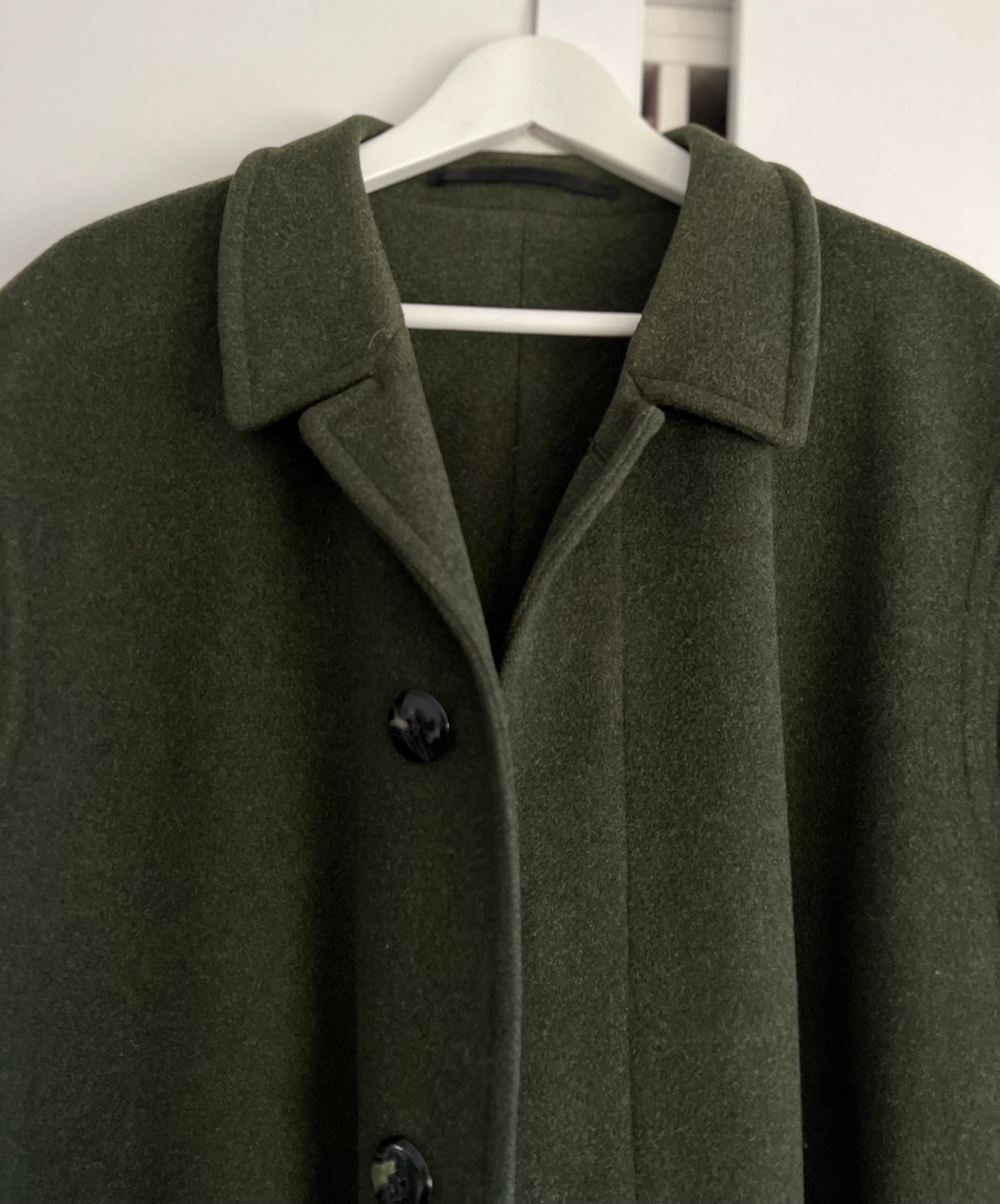 Oostenrijkse Loden vintage jas, olijfgroene overjas met enkele rij knopen en zakken voor heren