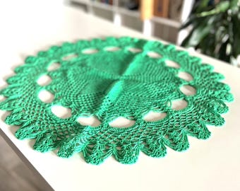 Vintage Green Crocheted Tablecloth: Handmade Cotton Lace Decor (22.5 inch)