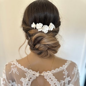 Wedding hair comb, bridal hair jewelry, cold porcelain white flowers, very elegant.