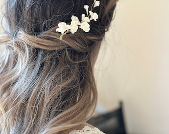 Wedding hair jewelry, bridal hairstyle brooch, porcelain flowers, very elegant.