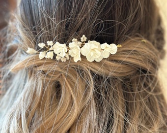 Bijou cheveux mariage, broche coiffure de mariée, fleurs de porcelaine, très élégant.