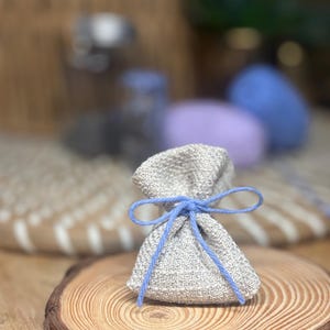 Organic lavender sachet, scented dried flowers, handmade, small natural relaxation gift