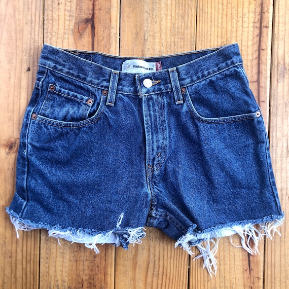 Levi’s 550 dark washed vintage shorts