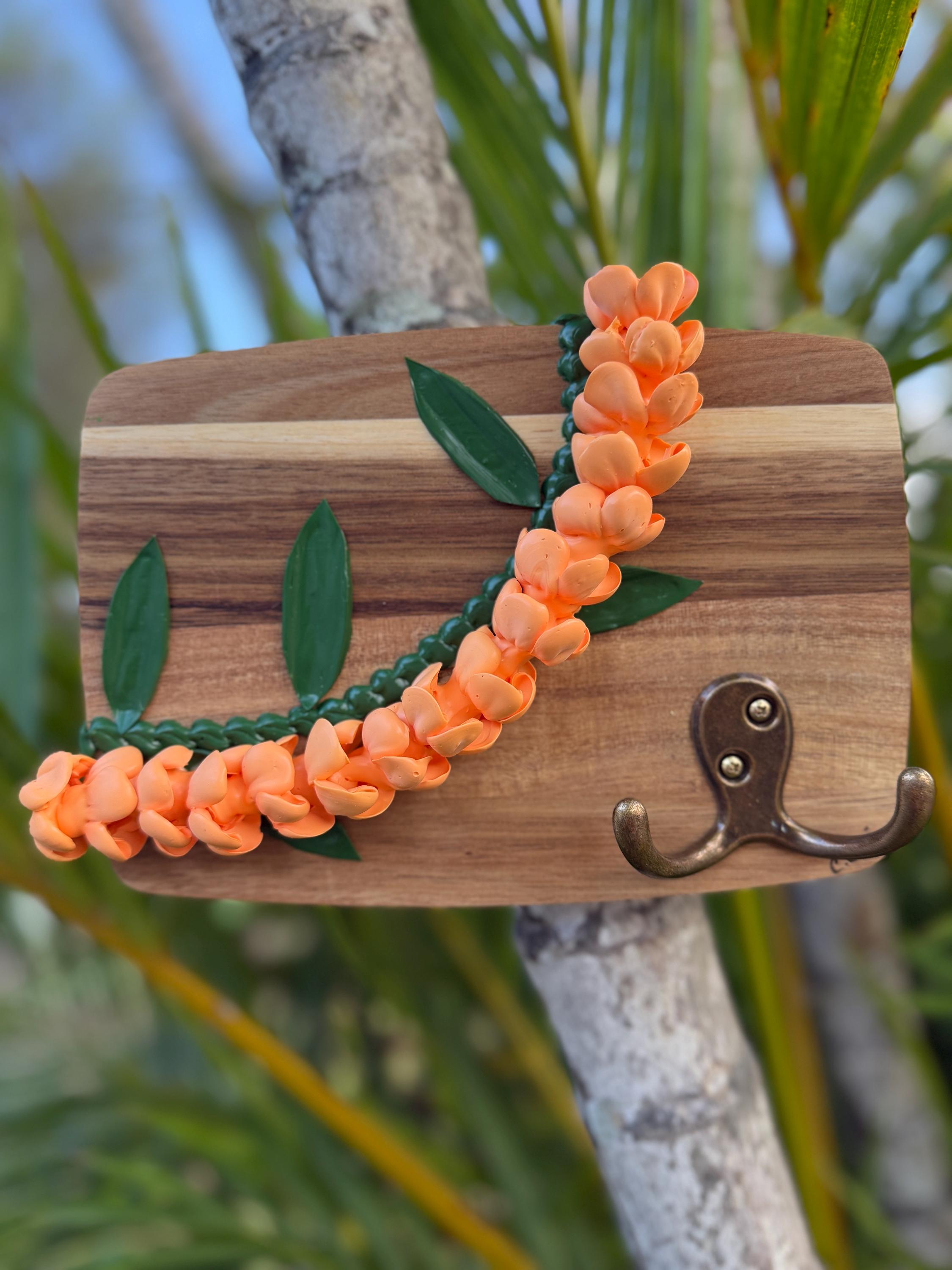 Hawaiian✨️プルメリア✿革タグ付ミニ壁掛け✨️Hawaii Mini Hawaii Flower Lei Art Key Hook- Orange or Yellow Pua Kenikeni