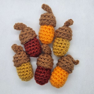 PDF only- Crochet Acorn Pattern- Halloween Decor, Autumn Decor.  Crochet Pattern.