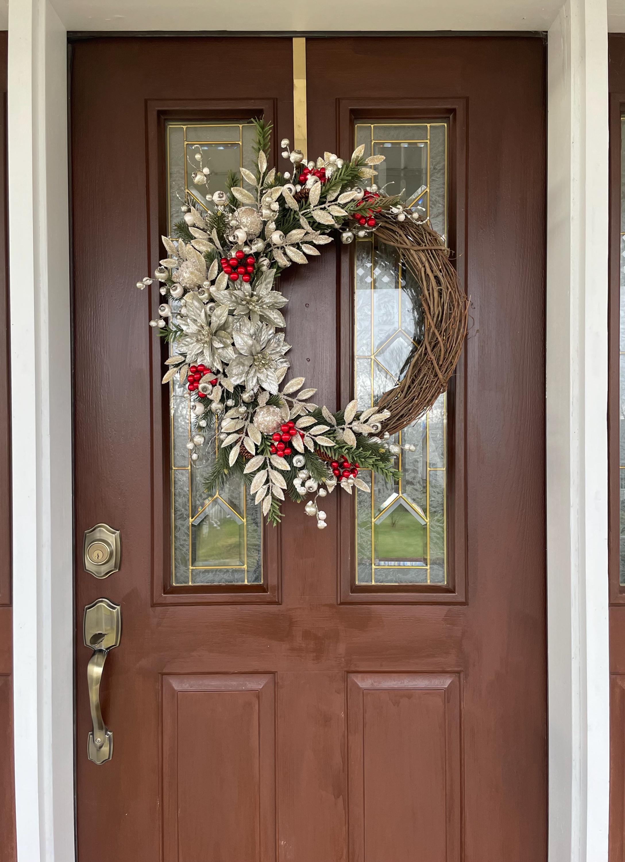 Elegant Silver and Gold Winter Wreath, Poinsettia Wreath With Red Holly ...