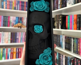 Book nook / Book end skull with flower