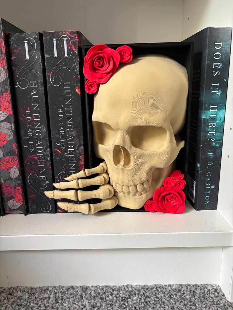 Skull & Roses Book Nook 3D Printed Dark Romance Gothic Bookish Bookshelf Decor Dessert tan