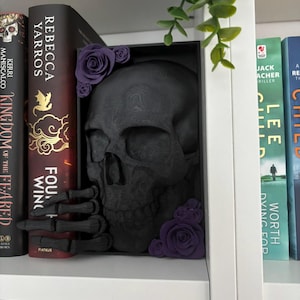 Skull & Roses Book Nook 3D Printed Dark Romance Gothic Bookish Bookshelf Decor Svart