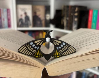 Skull Moth Page Holder: Gothic Book Decor for Book Lovers