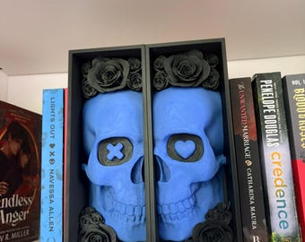 Dark Romance Skull Book Nook | Gothic Bookend Decor | Skull Shelf Insert | Spicy Book Lover Gift | Bookish Shelf Aesthetic
