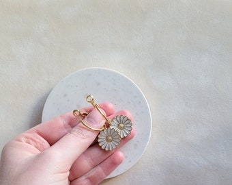 Gold-plated pendant for star or daisy hoop earrings