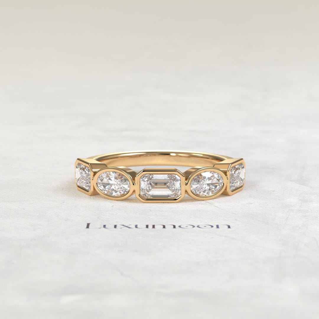 Lab Grown Diamond Wedding Band – Emerald & Oval Cut, Bezel Set - Etsy