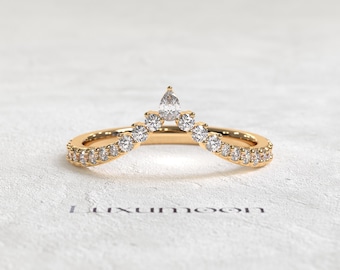 Chevron Wedding Band with Pear Peak, Graduated Lab Grown Diamonds in 14K Yellow Gold, V Shaped Tiara Ring, Regal Bridal Gift