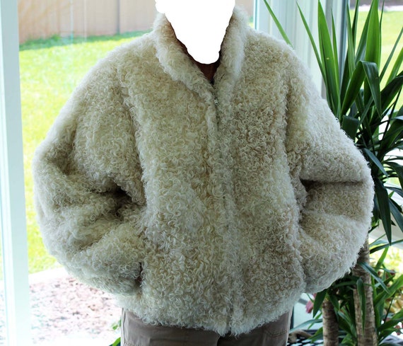 Curly lamb ladies jacket - cream color - medium si