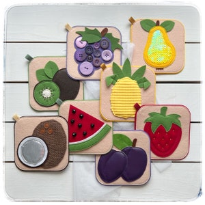 Cartes tactiles en feutre. Cartes en feutre de fruits. Jouets Montessori.