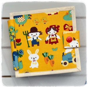 Farm Animals Felt Busy Book: Montessori Quiet Book