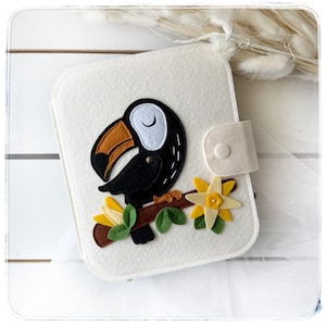 Quiet Animals Felt book. Busy toddler book. Smart gift for baby.