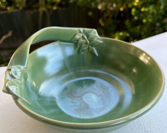 Emerald Green Bowl with Handle and Leaves