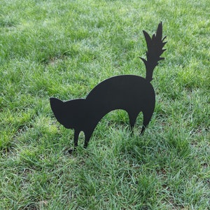 Metal Cat Garden Decoration: Halloween Outdoor Art