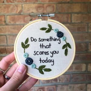 Custom Quote Embroidery Hoop Art – Floral Wreath, Personalized Wall Decor (4 inch)