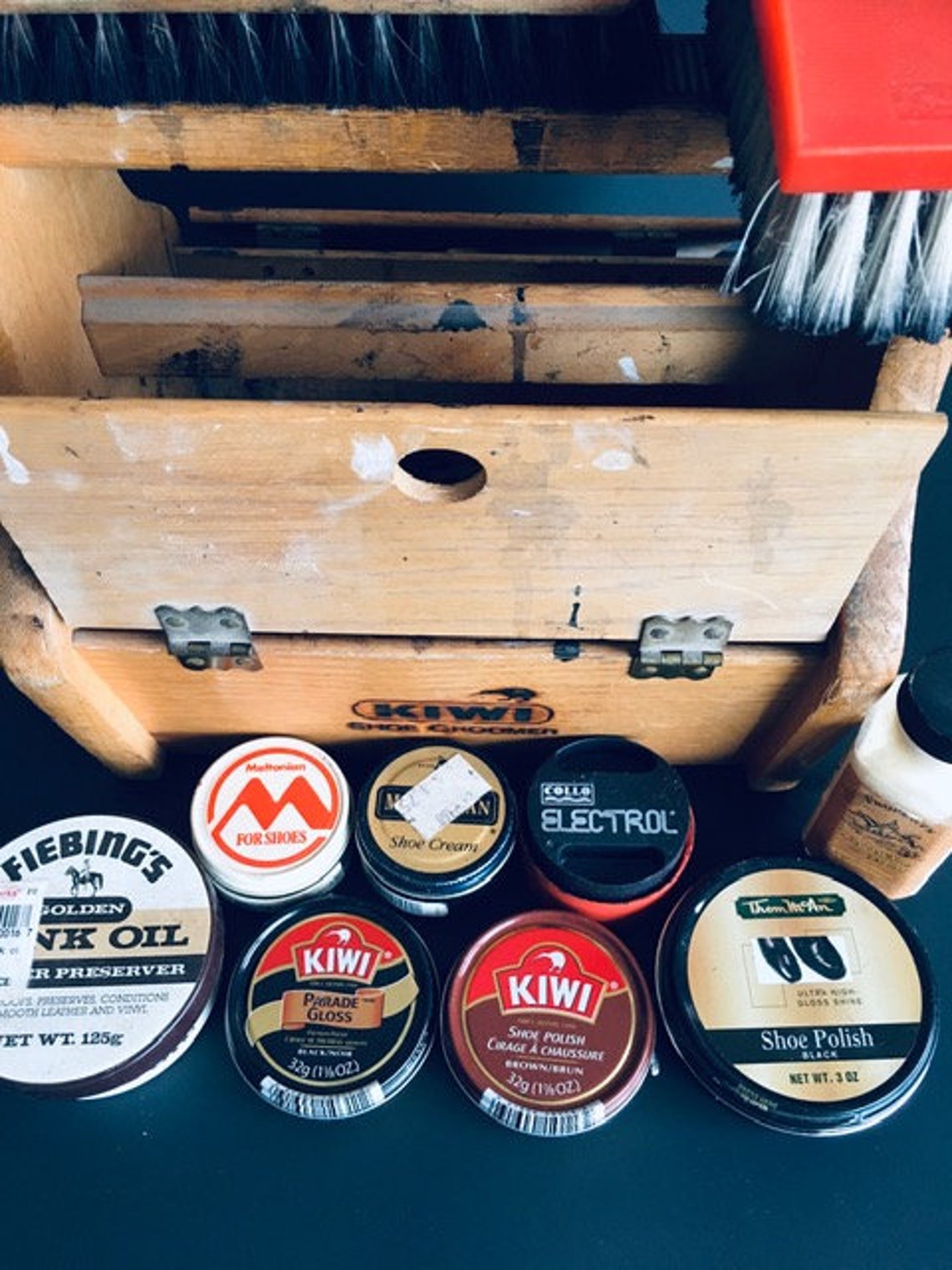 vintage kiwi shoe shine box