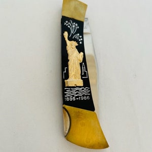Satue of Liberty Folding Knife