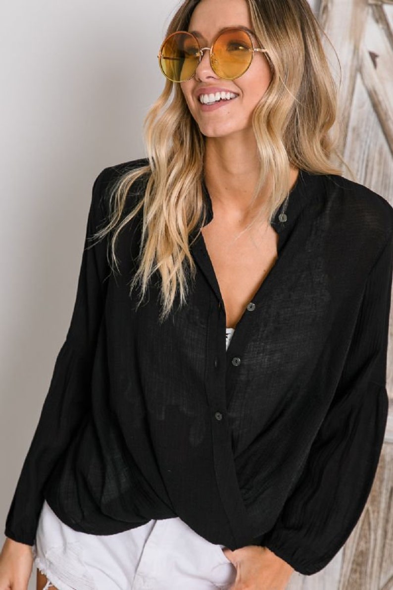 S-L Solid Textured Button Down Ruch Twisted Hem Long Sleeve Blouse