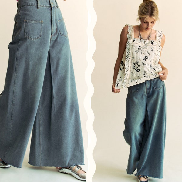 Trendy Wide Leg Denim Jeans for Women, High Waisted Vintage Inspired Flared Pants, Stylish Casual Retro Jeans with Raw Hem