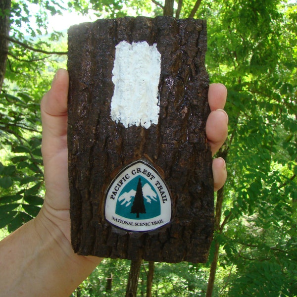 Pazifischer Kamm-Trail 6 "Holzplakette, mit Blaze und eingelegtem Emblem