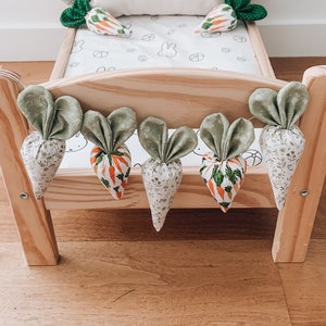 Carrot Customizable Bunting and Decor